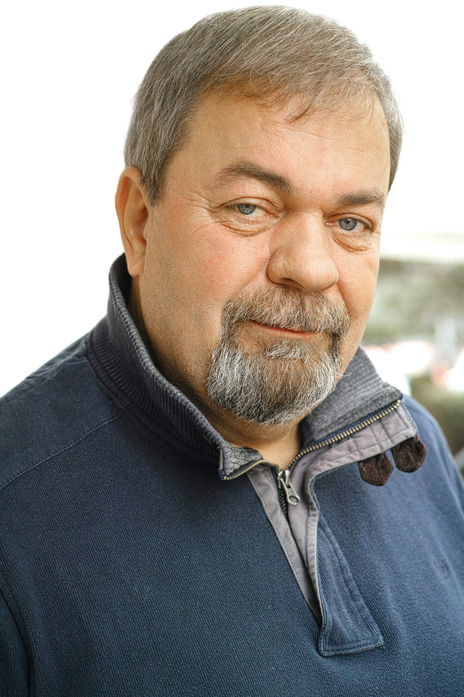 Mark R